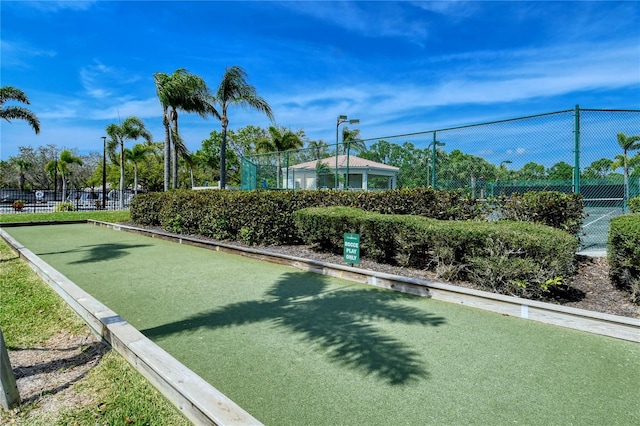 7649 Quinto Dr, Sarasota, FL 34238 - view of property's community with fence