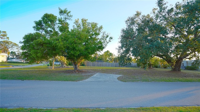 Listing photo 3 for Southwood St, Sarasota FL 34231