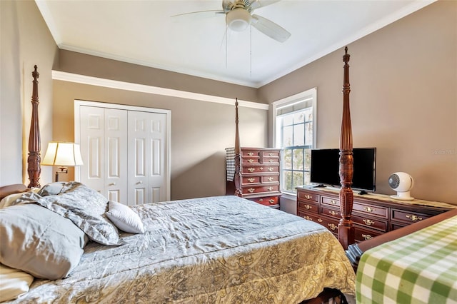 bedroom with a closet, a ceiling fan, and crown molding