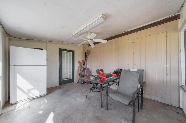 view of patio with a ceiling fan