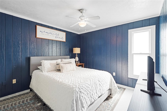 bedroom featuring a ceiling fan