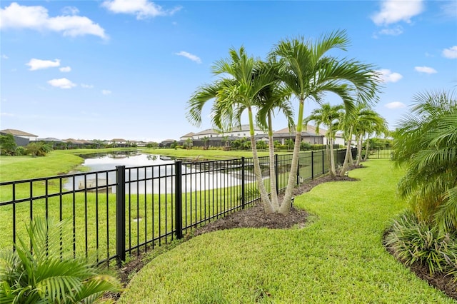 view of yard featuring a water view