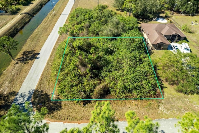 Listing photo 3 for 4407 E 20th St, Alva FL 33920