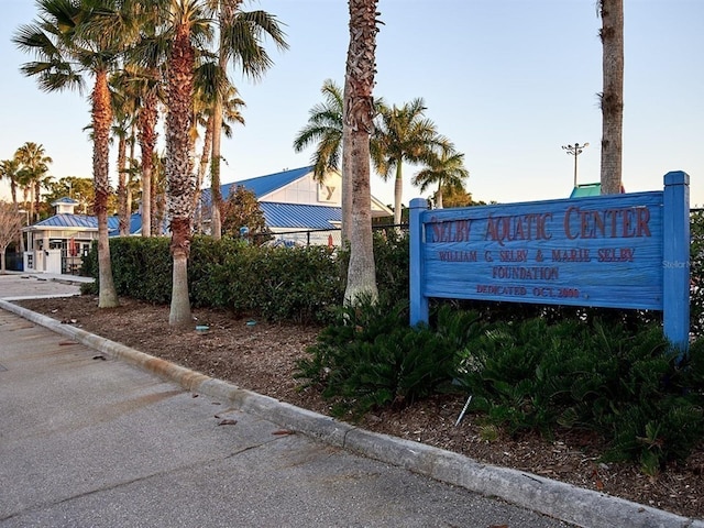 view of exterior details