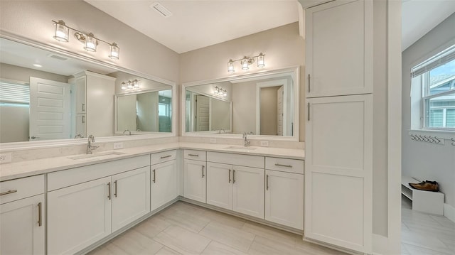 512 Laurel Park Dr, Sarasota, FL 34236 - full bath with visible vents and vanity