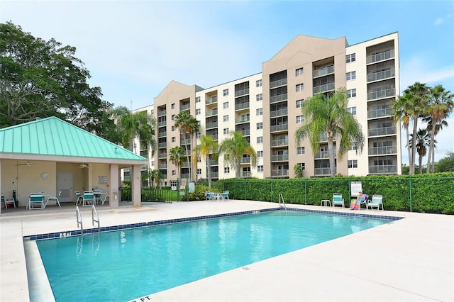 2320 Terra Ceia Bay Blvd Unit 808, Palmetto, FL 34221 - community pool featuring a patio area and ceiling fan