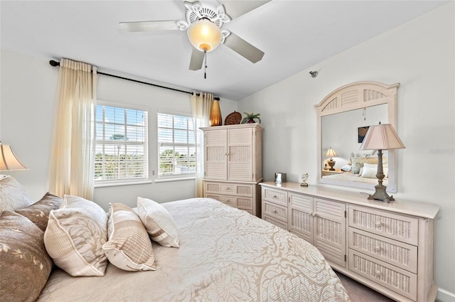 bedroom with ceiling fan