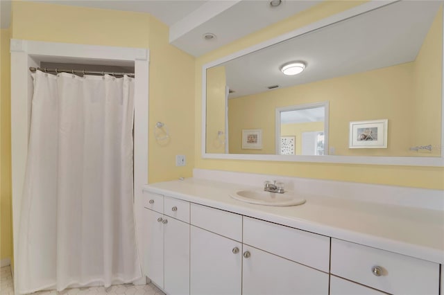 2 Antigua Cir Unit 4, Englewood, FL 34223 - full bathroom featuring visible vents and vanity