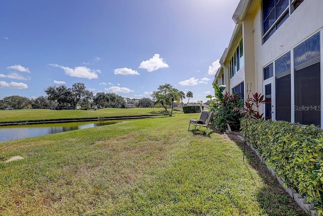 view of yard featuring a water view