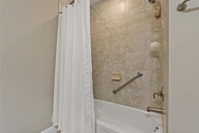 full bath with shower / tub combo