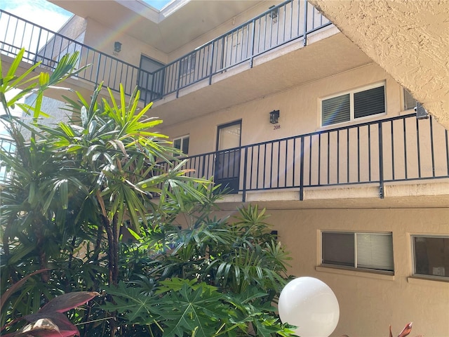 2763 Woodgate Ln Unit 208, Sarasota, FL 34231 - view of building exterior