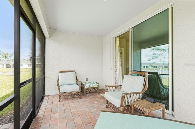 view of sunroom / solarium