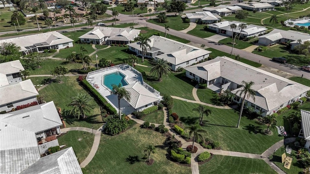 birds eye view of property featuring a residential view