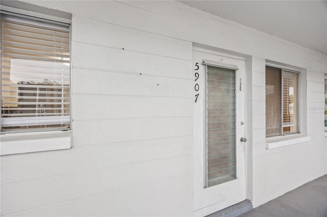 view of property entrance