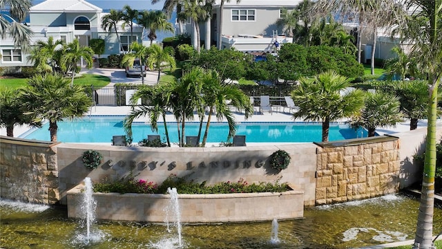 3540 Mistletoe Ln, Longboat Key, FL 34228 - view of community pool