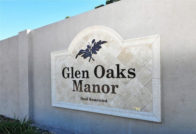 view of community / neighborhood sign