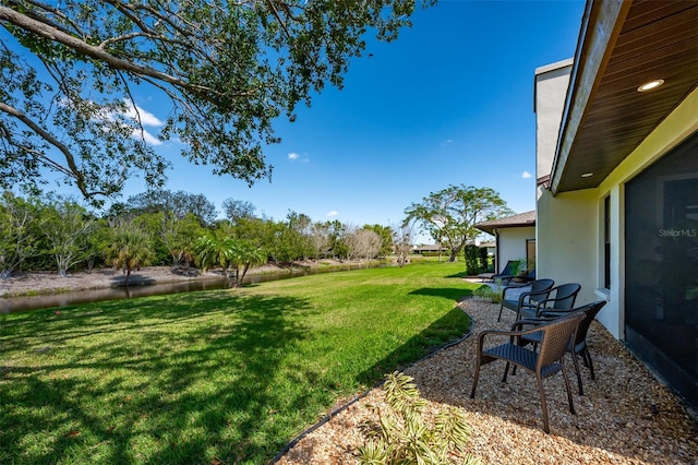 view of yard with a patio