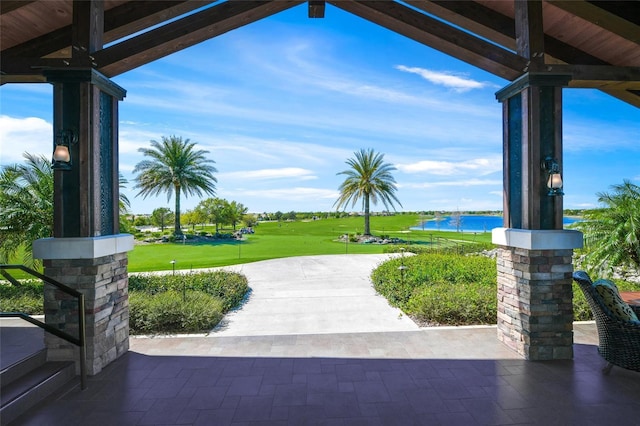 7108 Callander Cv, Lakewood Ranch, FL 34202 - view of property's community with a water view
