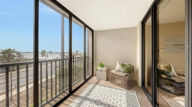 view of sunroom / solarium