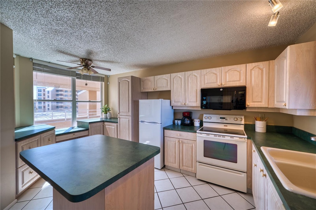 4440 Fairways Blvd Unit 407, Bradenton, FL 34209 - photo 2