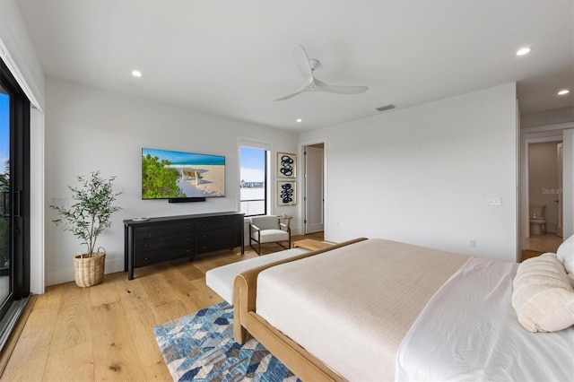 bedroom featuring a ceiling fan, light wood-style flooring, recessed lighting, and visible vents