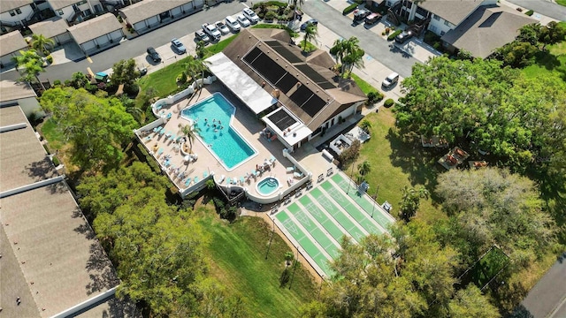 bird's eye view with a residential view