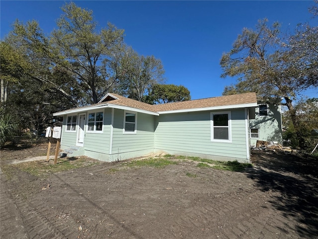 view of front of property