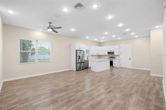 1301 12th St S, Saint Petersburg, FL 33705 - photo 14
