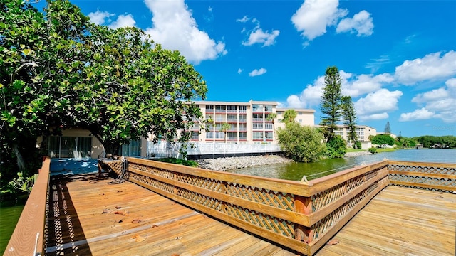 view of property's community featuring a water view