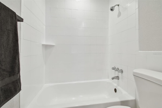 full bath with toilet and shower / tub combination