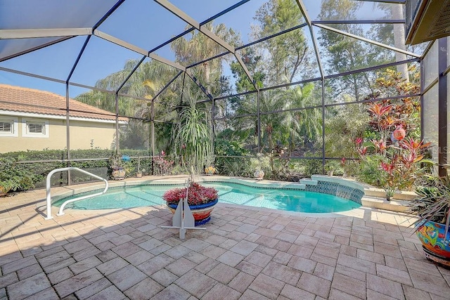 7762 US Open Loop, Lakewood Ranch, FL 34202 - swimming pool featuring a patio and a lanai