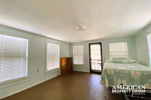 unfurnished bedroom featuring wood finished floors