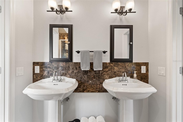 bathroom featuring backsplash