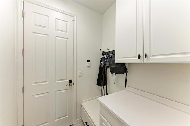 5709 Sunflower Cir, Sarasota, FL 34238 - view of mudroom