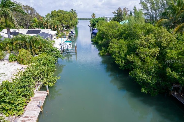 552 Juan Anasco Dr, Longboat Key, FL 34228 - view of property location featuring a nearby body of water