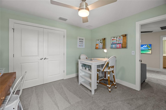 dining area with carpet, visible vents, ceiling fan, and baseboards