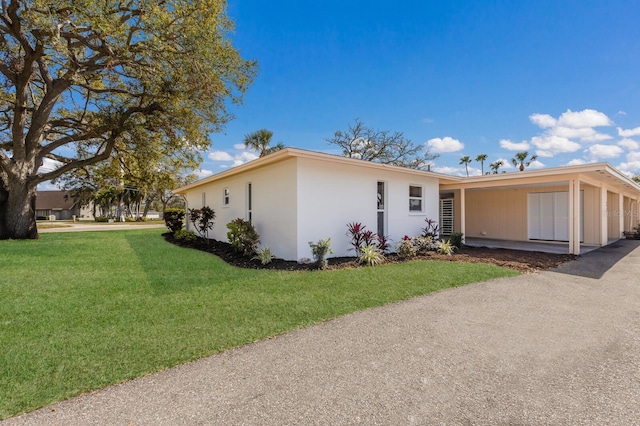 view of front of home featuring a front yard