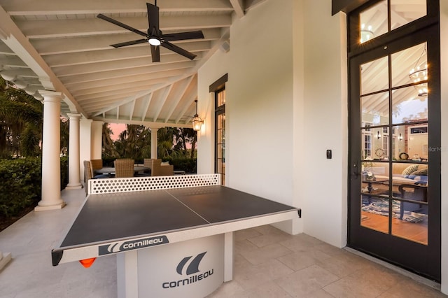 view of patio / terrace with covered porch