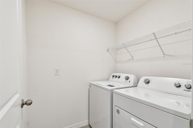 4918 Gray Owl Ter, Palmetto, FL 34221 - laundry room with washer and dryer