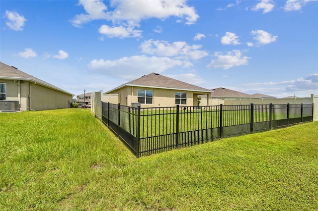 4918 Gray Owl Ter, Palmetto, FL 34221 - rear view of property with stucco siding