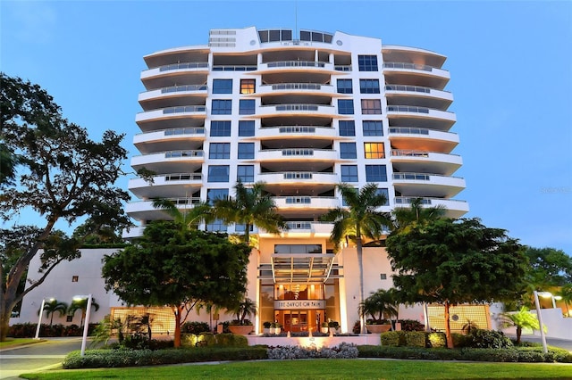 401 S Palm Ave Unit 801, Sarasota, FL 34236 - view of apartment building / complex
