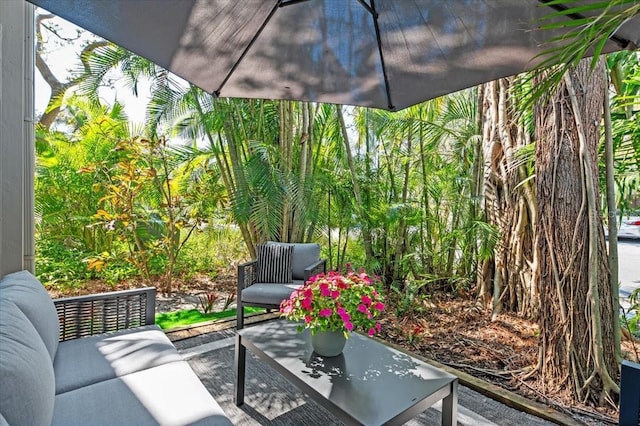 view of patio / terrace with outdoor lounge area