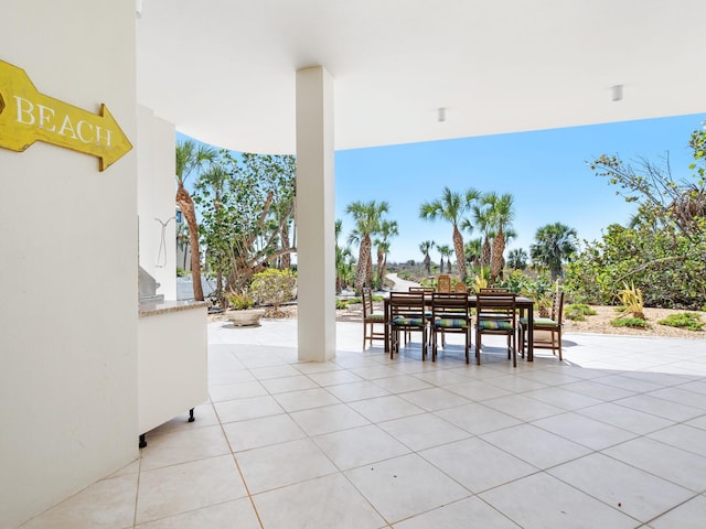 534 Beach Rd, Sarasota, FL 34242 - view of patio with outdoor dining area