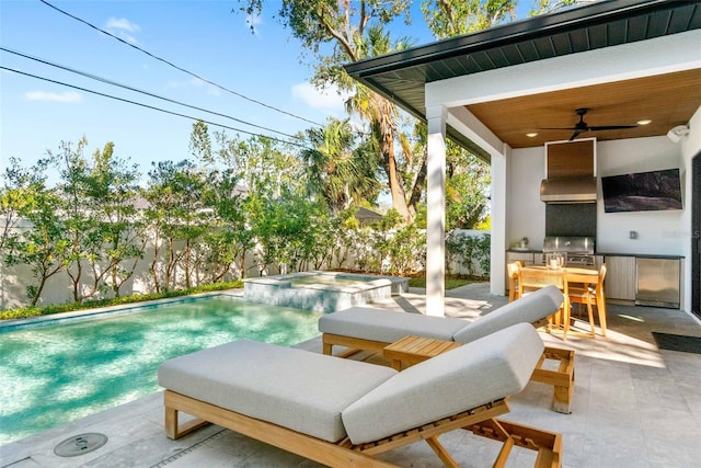 view of patio featuring a ceiling fan, area for grilling, a fenced backyard, grilling area, and a pool with connected hot tub