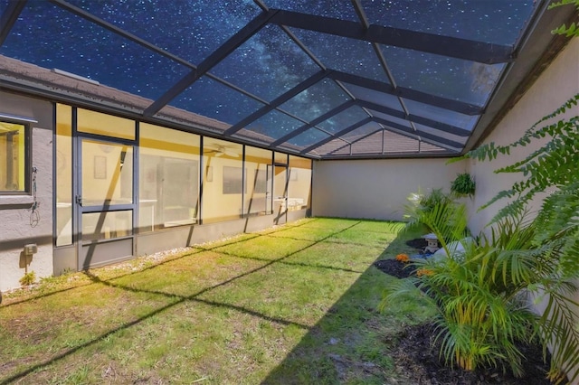 view of yard with a lanai