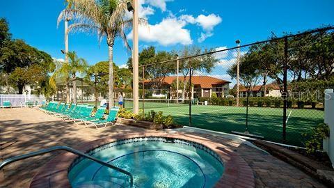 Listing photo 3 for 4425 45th Ave W Unit 101, Bradenton FL 34210