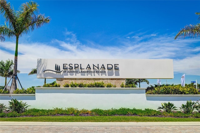 view of community / neighborhood sign