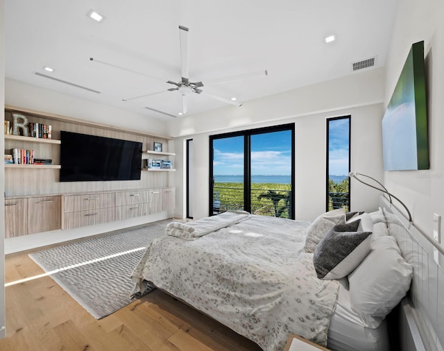 bedroom featuring recessed lighting, visible vents, ceiling fan, and wood finished floors