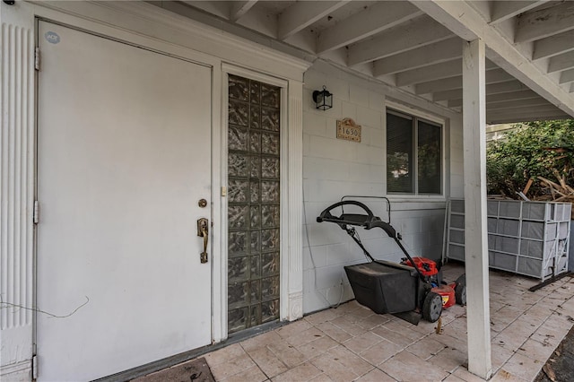 view of entrance to property