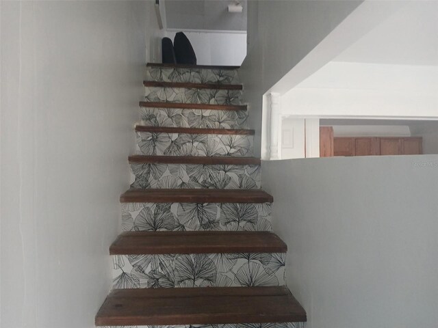 2564 Wood St, Sarasota, FL 34237 - photo 29
